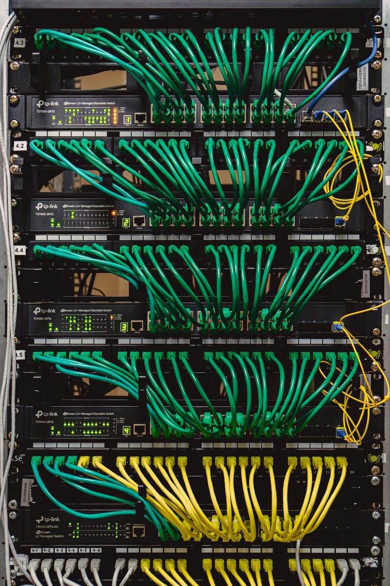 Network cabling and patch panel